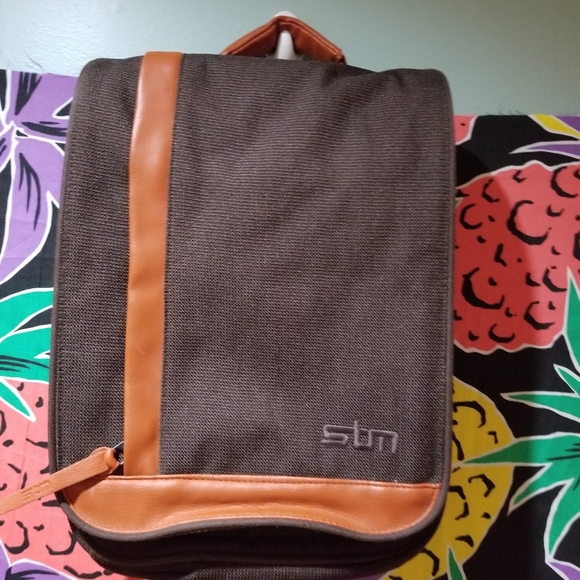 Stm Australia Messenger bag - Picture 1 of 3